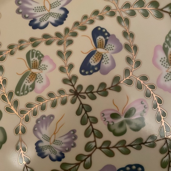 New in box Ceramic Cake Plate Set with butterfly design. - Picture 2 of 8